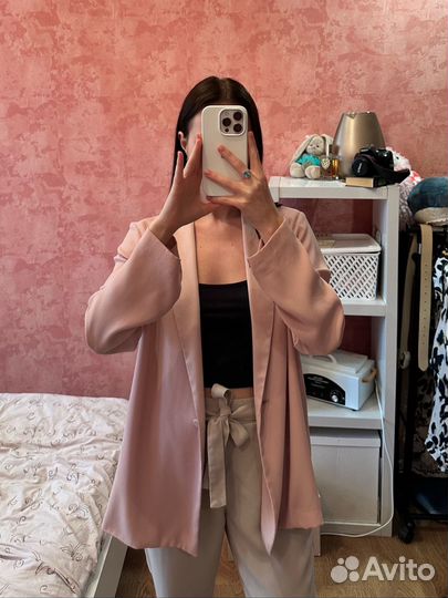 Женский пиджак розовый