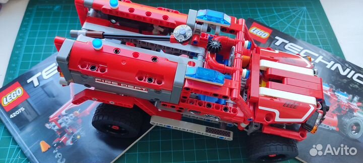 Lego Technic 42075 (Служба быстрого реагирования)