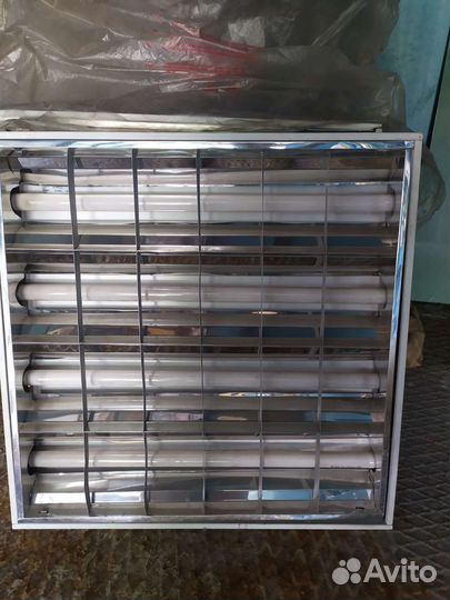 Светильник потолочный встраиваемый