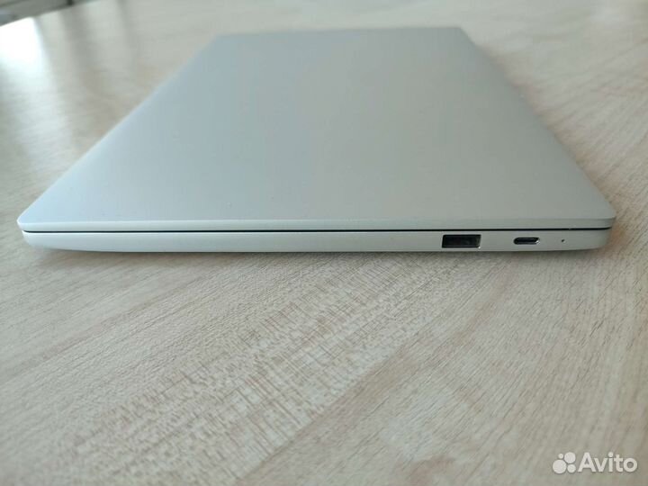 Xiaomi Air 13,3 (2014) core i7 2,6Ггц 8/256+500