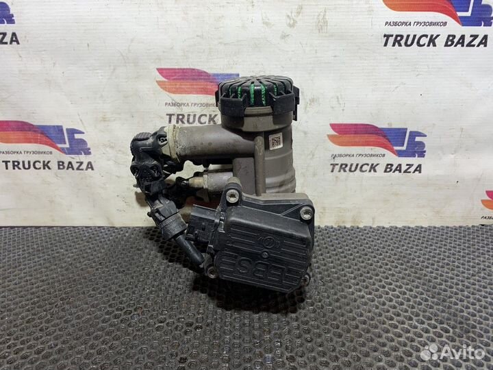 7421327357 Кран управления тормозами прицепа