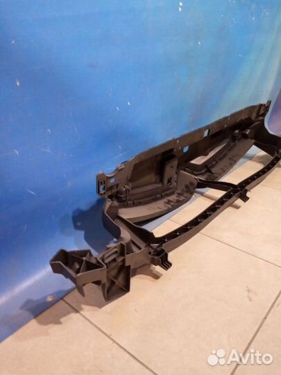 Кронштейн бампера переднего Citroen C4