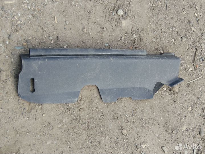 Пыльник крыла Toyota Rav4 передний правый