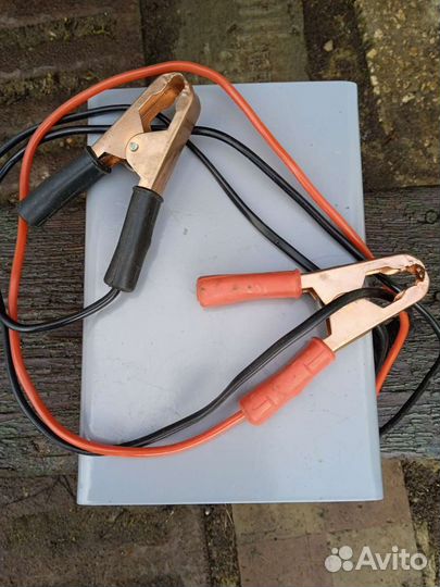 Зарядное устройство