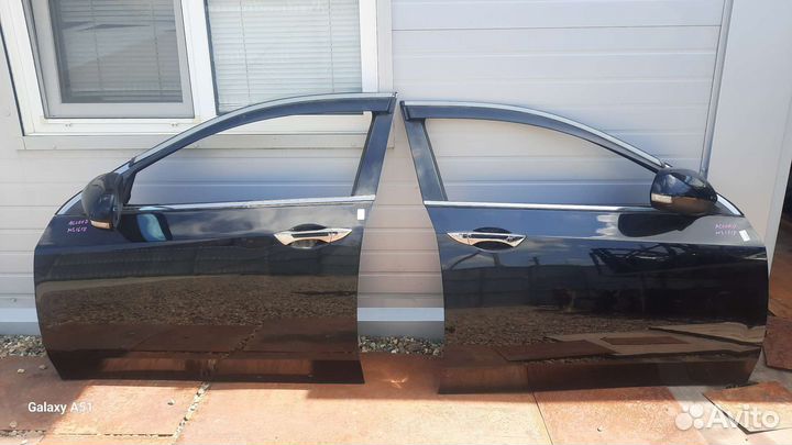 Передняя дверь Honda Accord 8