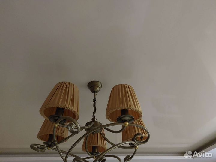 Люстра потолочная