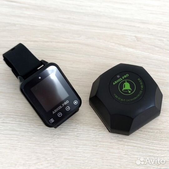 Кнопка вызова персонала, официанта Бургер и часы