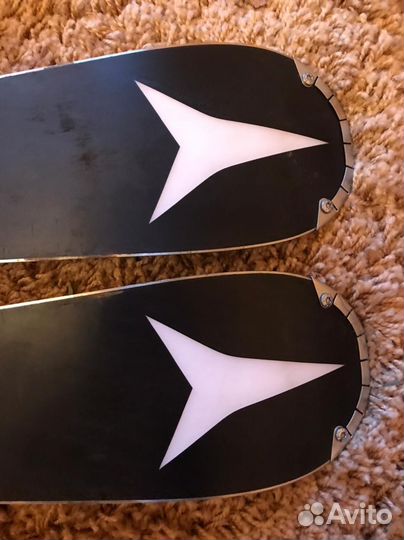 Горные лыжи Atomic redster 130