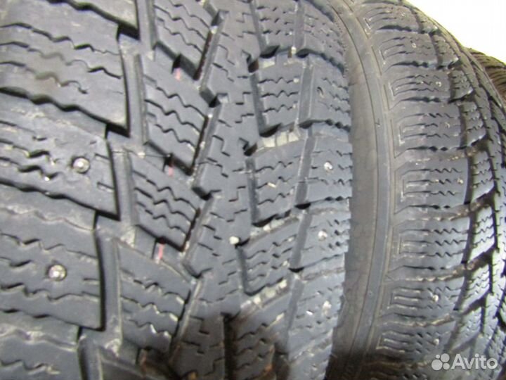 Kumho Power Grip KC11 215/60 R17