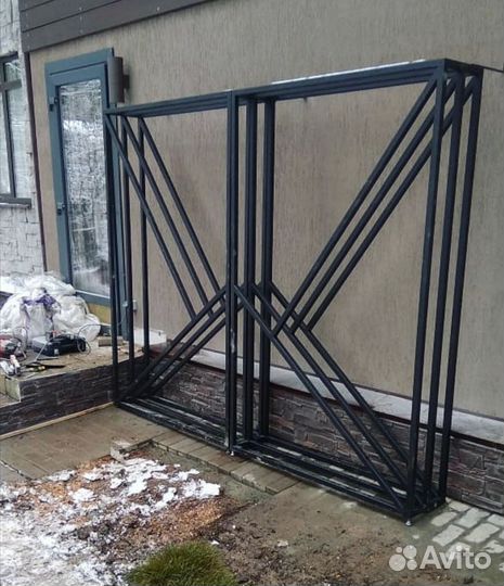 Дровница металлическая