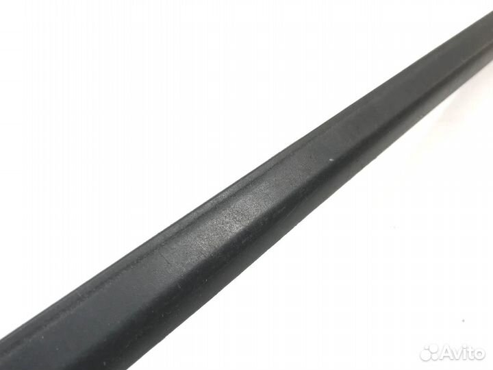 Молдинг задний левый Porsche Cayenne