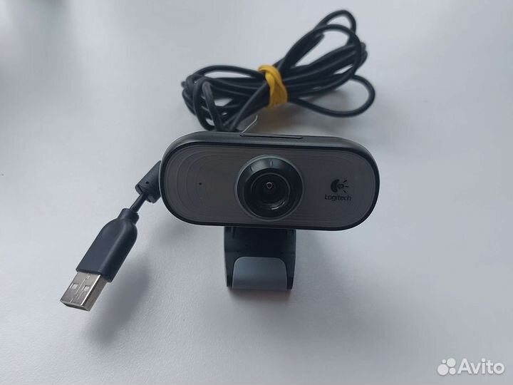 Веб камера Logitech c270