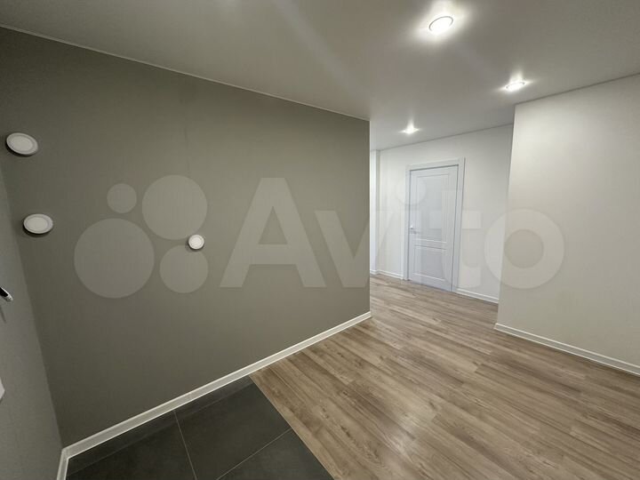 2-к. квартира, 72 м², 7/14 эт.