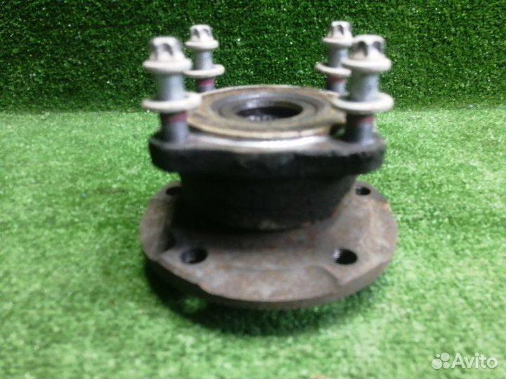 Ступица задняя правая Bmw 5-Series F10 N20B20A