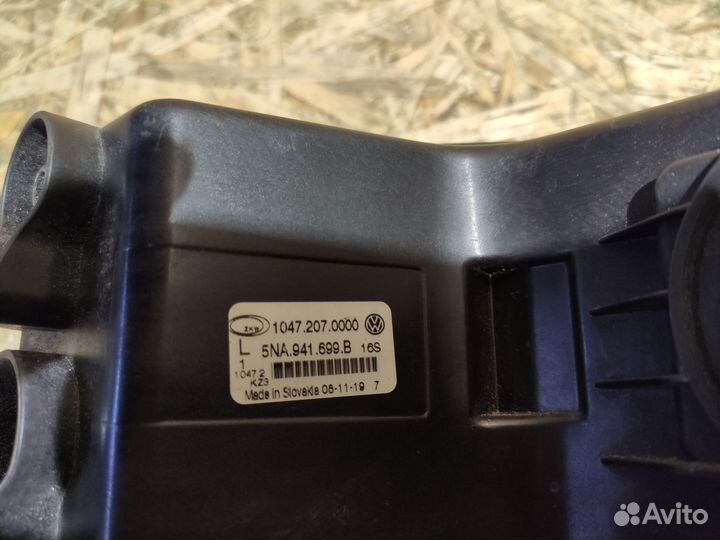 Противотуманная фара VW Tiguan левая