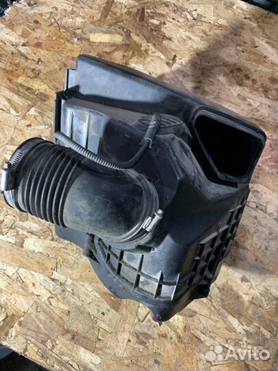 Корпус воздушного фильтра Bmw 3 E90 седан N46B20BA