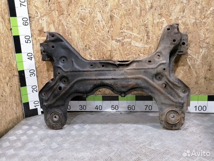 Балка передняя поперечная Skoda Octavia 2000 2011