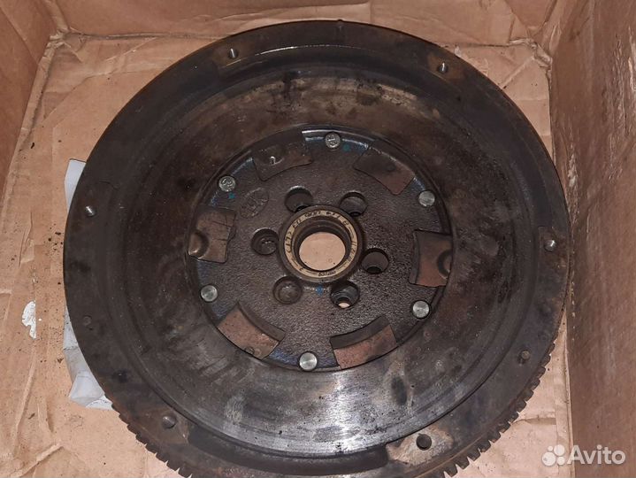 Маховик и корзина сцепления Амарок. б/у