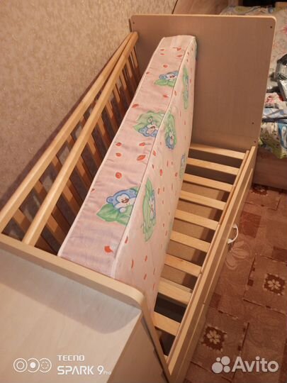 Новый детский кроват с орт.матрасом,помогу с доста