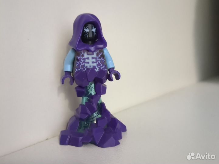 Фигурка лего