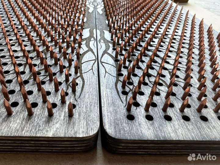 Садху медная с медными гвоздями для йоги