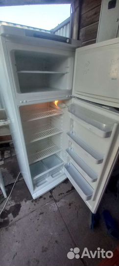 Холодильник индезит
