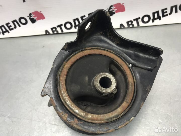 Подушка двигателя правая Honda HR-V GH1 1999 г.в