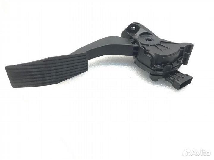 Педаль газа Chevrolet Orlando 1.8 2014