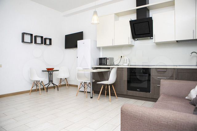 2-к. квартира, 80 м², 2/18 эт.
