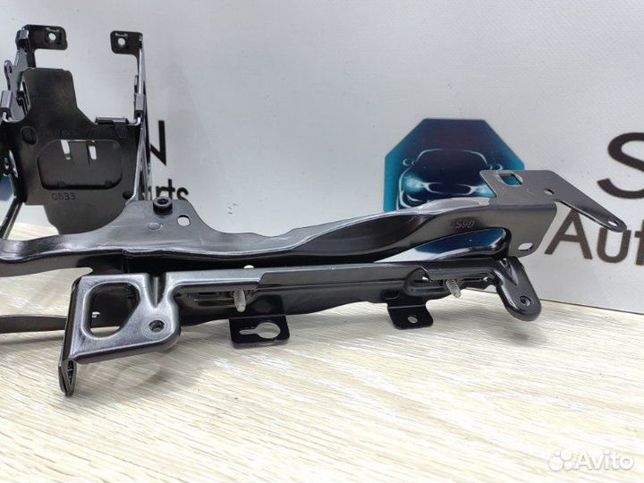 Кронштейн фары правый Bmw 3 F30 N55B30 2013