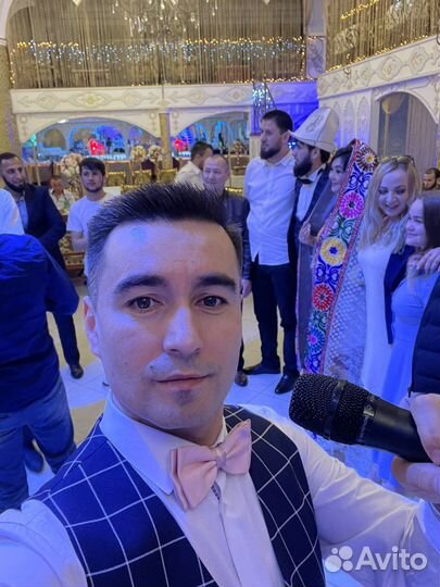 Ведущий тамада на свадьбу