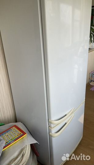 Холодильник атлант бу