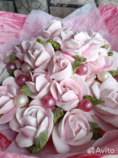 Сладкий букет из зефирных роз для мамы