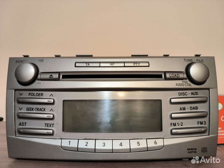 Штатное головное устройство на тойота камри 45