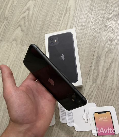 iPhone 11, 64 ГБ