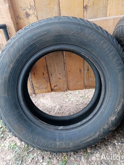Yokohama IceGuard Stud IG65 185/70 R14 92T