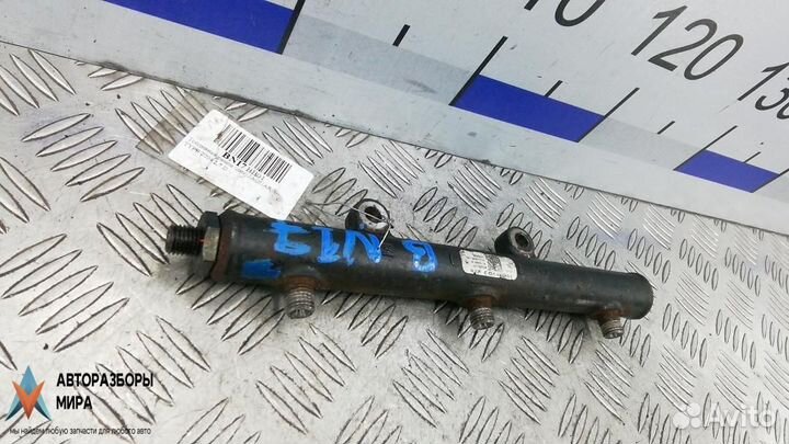 Топливная рампа Jaguar S-Type рест. 2004