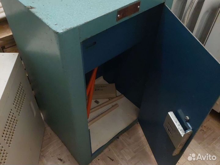 Сейф металлический бу