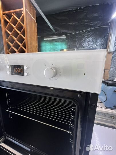Духовой шкаф электрический