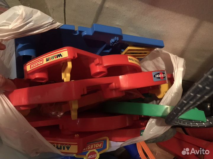 Большая парковка гараж Полесье