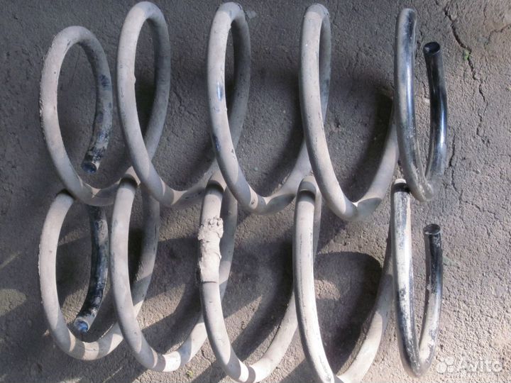 Передние пружины Ауди А6 96г V6 АКПП