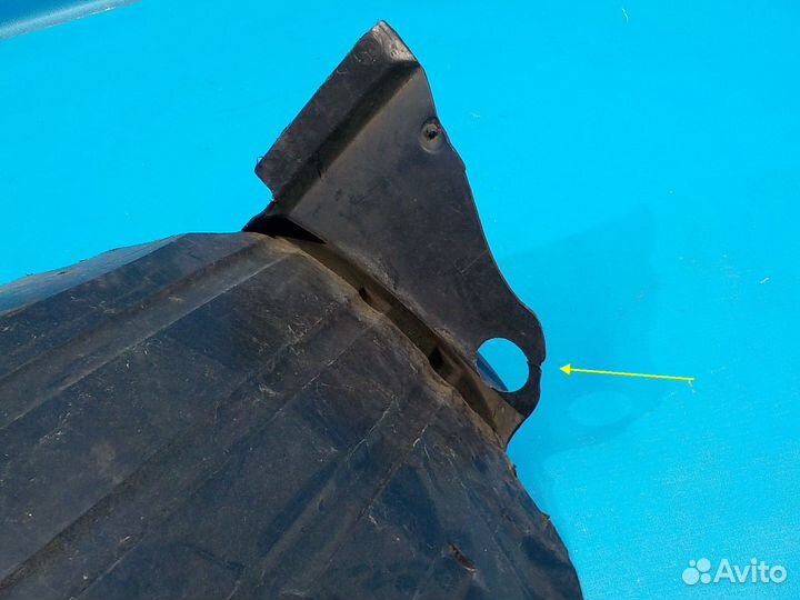 Подкрылок передний правый Nissan Qashqai (J10) 200