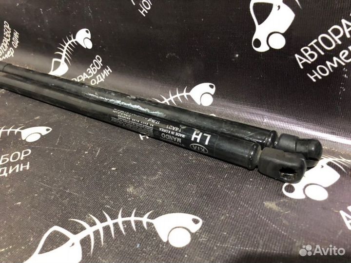 Амортизатор капота Kia Soul 1.6 G4FD 2014