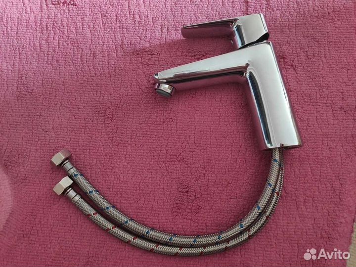 Смеситель для раковины в ванной