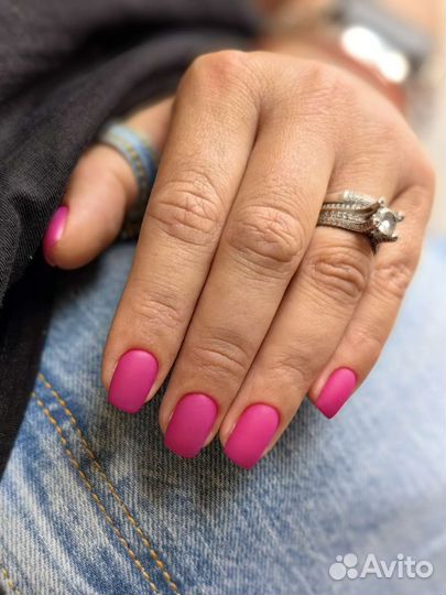 Нужна модель на маникюр