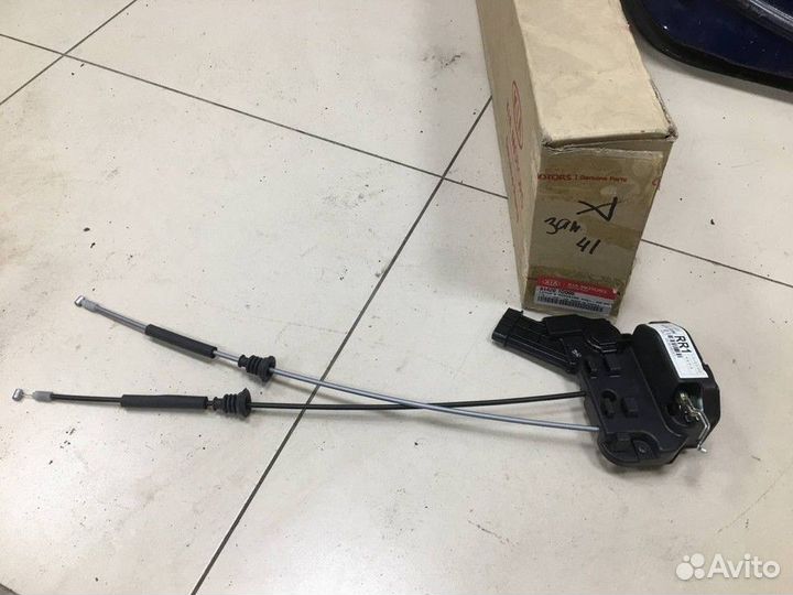 Замок двери задней правой Kia Carens, Kia Ceed