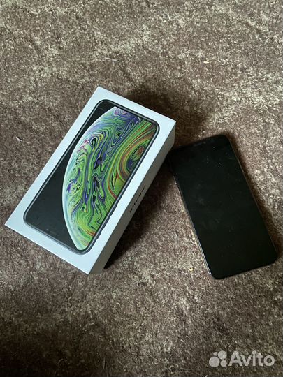 iPhone Xs, 64 ГБ