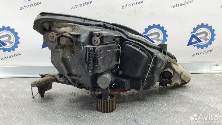 Фара левая Lexus Is 250