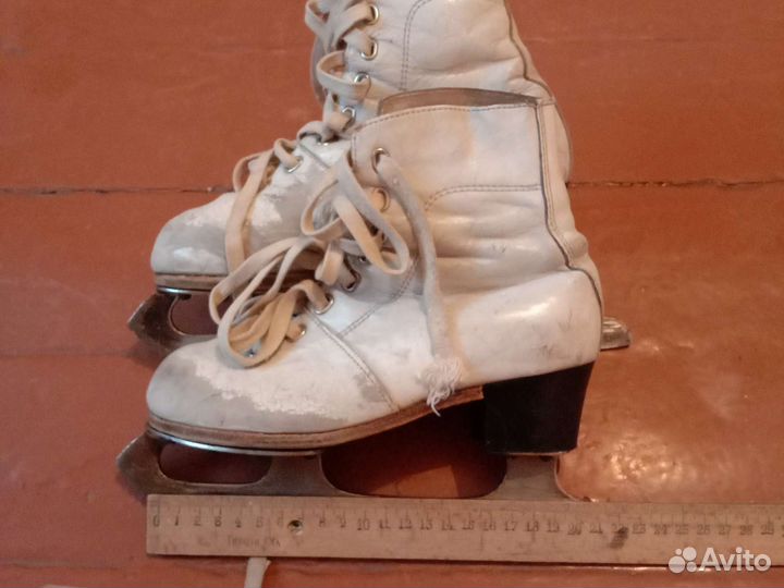 Коньки фигурные