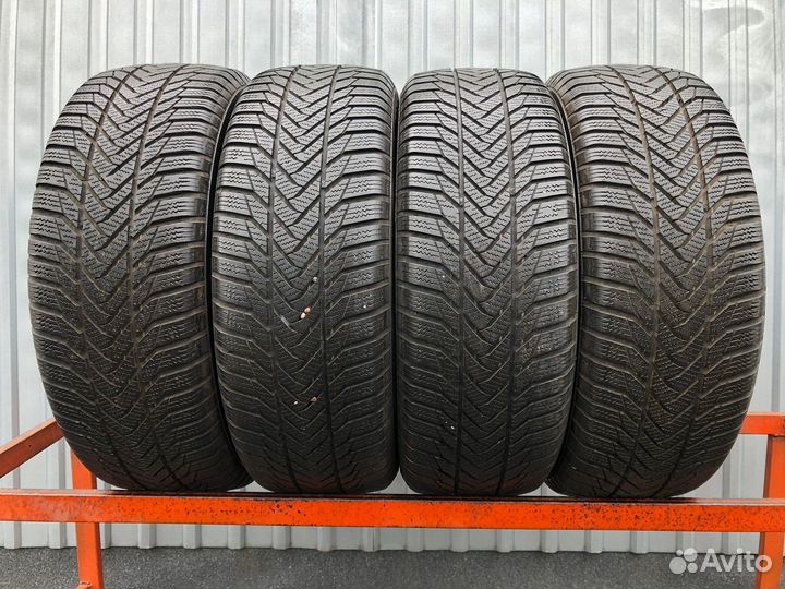 Esa-Tecar Supergrip Pro 215/60 R16